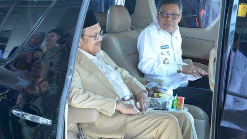 BJ Habibie saat berkunjung ke Parepare beberapa waktu lalu.