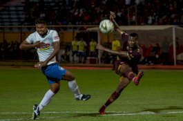 Maitimo dan Balde Tampil Melempem, Begini Pembelaan Pelatih PSM 