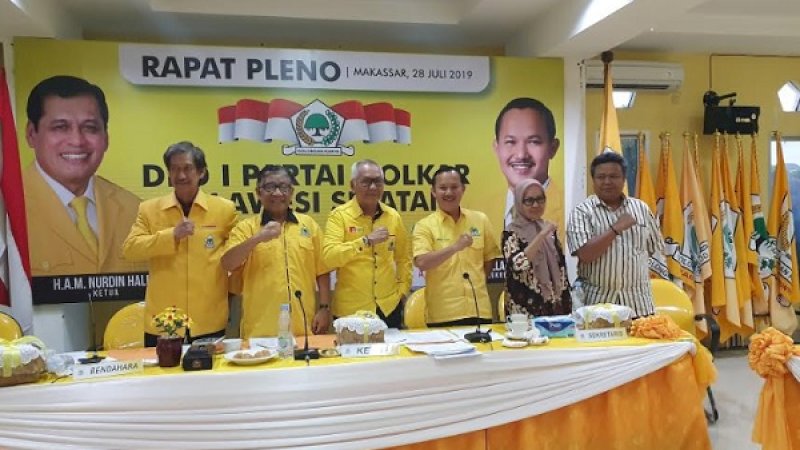 Para calon ketua DPRD Sulsel dari Partai Golkar berfoto bersama timsel.