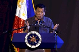Presiden Duterte Persilahkan Warganya Tembak Pejabat Korup