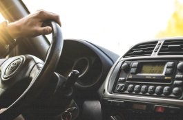 Toyota Ingin Membuat Mobil Bertenaga Surya yang Tak Perlu Diisi Ulang