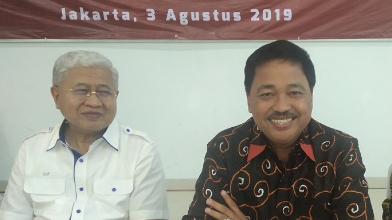 Andi Jamaro Dulung (kanan) bersama HM Sattar Taba.