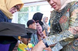 Ketua PKK Barru Wisuda 133 Anak Kader Posyandu