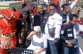 Sepanjang Jalan Menuju PDIP, Masyarakat Acungkan Jempol ke SADAP