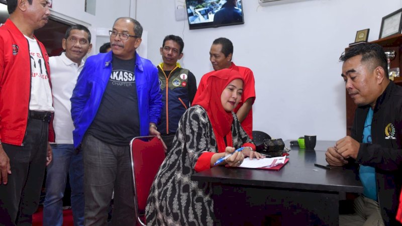 Aliyah Mustika Ilham saat mendaftar di PDIP Makassar pada sabtu malam, (14/9/2019).