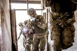 Pasukan Khusus SAS Sergap Pabrik Bom ISIS, 5 Pejuang Dibunuh Dalam 7 Detik