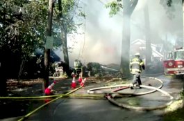 Putrinya Menikah, Ayah Bunuh Diri Dengan Membakar Rumahnya