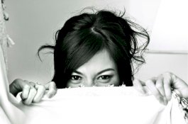 Sambil Menangis, Rocker Indonesia Minta Bantuan Warganet karena Tak Tahan Disiksa Suami di AS