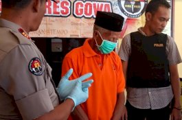 Pengakuan Kakek Penganiaya Adik Kandung, 