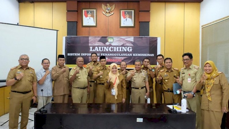 Badan Perencanaan Pembangunan Daerah (Bappeda) Kabupaten Gowa ikut mendorong percepatan penanggulangan kemiskinan dengan merilis aplikasi Sistem Informasi Penanggulangan Kemiskinan (Sinangkis).