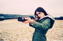 Wanita Seksi yang Disebut Bos Pembunuh Bayaran Tewas di Ranjang Kekasihnya