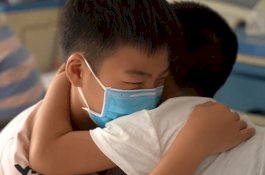 Perjuangan Bocah 11 Tahun Demi Kesembuhan Adik yang Menderita Penyakit Langka