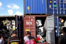 Indonesia Kirim Kembali 547 Kontainer Sampah ke Negara Barat