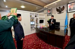 Di Ruangan Sempit, Kepala DPLH Sulsel Dimutasi Sebagai Staf Gubernur