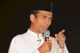 Adegan Masuk Gereja di Film The Santri, UAS: Haram, Toleransi Jangan Korbankan Keyakinan dan Akidah