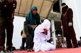 Hukuman Cambuk di Aceh Pertama Kali Dilakukan di Luar Pekarangan Masjid, Kenapa?