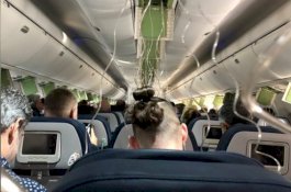 Pesawat Jatuh 29.000 Kaki, Penumpang Bergegas Kirim Pesan Selamat Tinggal