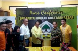 Diwakili Maqbul dan Aura, Danny Jadi Pendaftar Kedua di Golkar Makassar