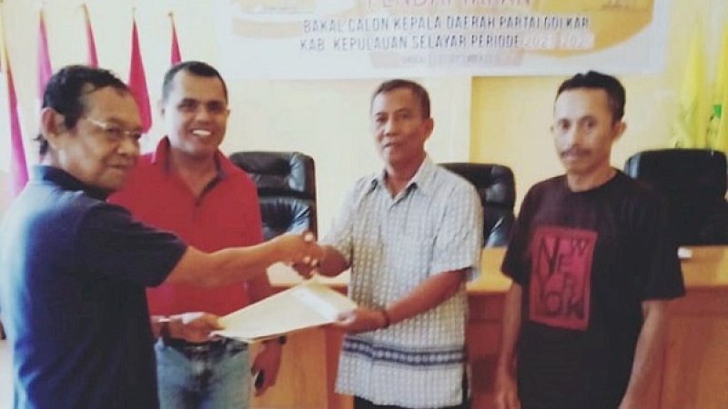 DPD II Partai Golkar Kabupaten Kepulauan Selayar, resmi membuka pendaftaran bakal calon bupati Kabupaten Kepulauan Selayar, Sabtu (21/9/2019). 