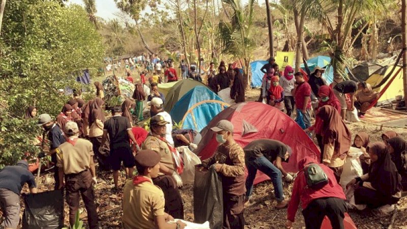 World Cleanup Day di Jeneponto Libatkan Puluhan Komunitas, Tanam 10.000 Pohon Mangrove