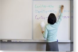 Tak Laporkan Perselingkuhan Suami Dengan Siswi, Ibu Guru Dipecat