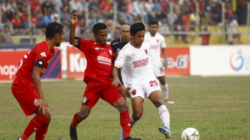 Laga Semen Padang melawan PSM Makassar pada pekan ke-20 Liga 1 2019, Senin (23/9/2019). (Foto: PSM Makassar)