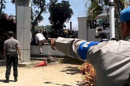 Tiga Mahasiswa Diamankan Polisi, Dipukuli Pria Berseragam ASN di DPRD Sulsel