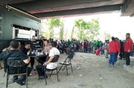 Fly Over Kembali Jadi Lautan Demonstran, Pejabat Polisi Pantau dari Balik Meja