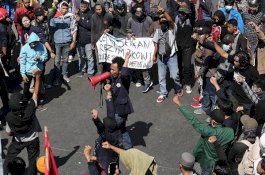 Kepalan Tangan Mahasiswa