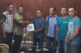 Basli Ali Ambil Formulir Balon Bupati di PAN Kepulauan Selayar