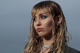 Penggemar Fanatik Ditangkap karena Punya Misi Menghamili Miley Cyrus