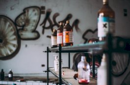 Gagal Lecehkan Istri Orang, Pria Ini Dipaksa Minum Racun