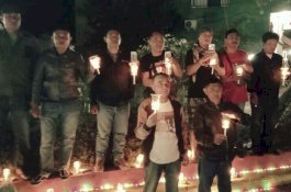 Kecam Kekerasan, Jurnalis Jeneponto Gelar Aksi Bakar Lilin di Simpang Kuda