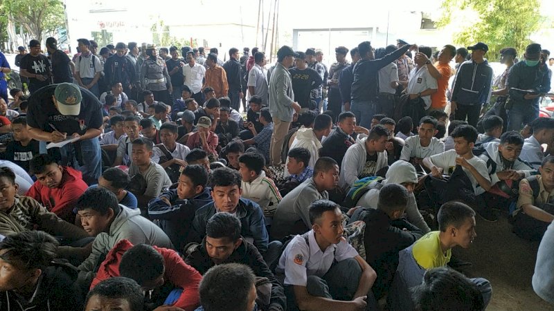 Para pelajar di Makassar diamankan polisi, Kamis (26/9/2019).