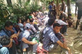 Ingin Ikut Demo, Ratusan Pelajar di Makassar Malah Diangkut ke Kantor Polisi