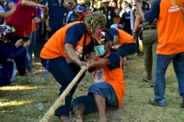 Torut Juara Satu Tarik Tambang SKBKT dan BBKT Sulsel