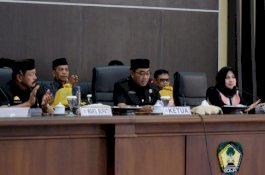 Rapat Paripurna Tetapkan Rafiuddin Rapping Ketua DPRD Gowa Periode 2019-2024