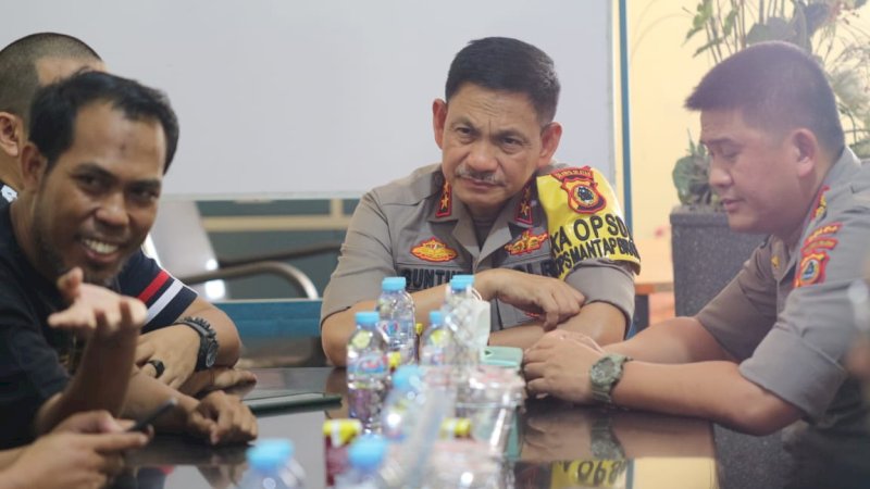 Kapolda Sulsel, Irjen Pol Guntur Laupe saat berkunjung ke Redaksi Rakyatku.com, Sabtu (28/9/2019).