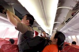 Bercanda Bawa Bom, Penumpang Lion Air Ditinggal Istri dan Anak di Bandara Syamsuddin Noor