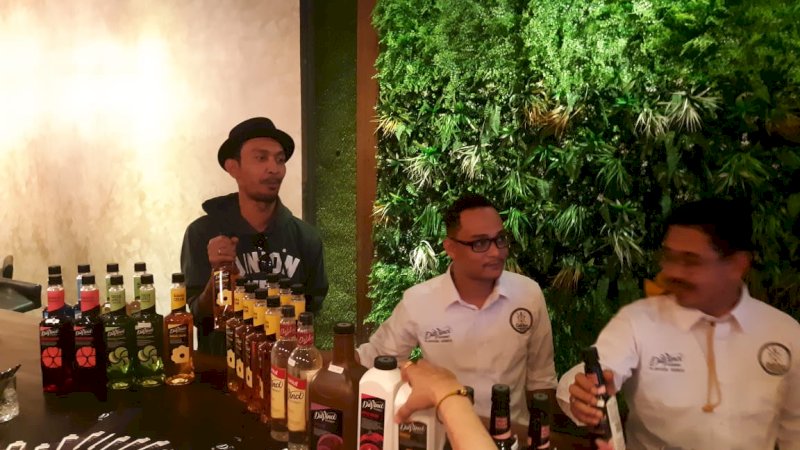 Davinci Gourmet Gelar Cocktail Workshop Bersama Kiki Moka di Makassar