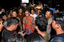 Ceritakan Mahasiswa yang Tertabrak Mobil, Gubernur Minta ASN Larang Anak dan Keluarga Ikut Demo 
