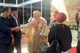 Lolos karena Balas Jasa Prabowo, Mulan Jameela Pakai Baju Adat Bugis dan Sutera Sengkang