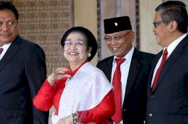 Buang Muka, Momen Megawati Tolak Salami Surya Paloh dan AHY