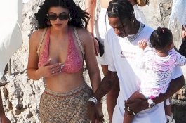 Sudah Punya Anak, Kylie Jenner dan Travis Scott Putus