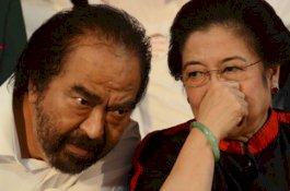 Tak Disalami Megawati, Surya Paloh Bilang Begini