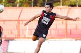 Ezra Walian Starter, Ini Susunan Pemain Arema FC vs PSM