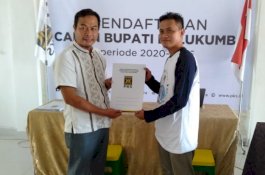 Giliran Pemuda Herlang Ambil Formulir untuk Syamsuddin Alimsyah di PKS