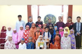 Terima Kasih, AK-Manufaktur Bantaeng Beri Bantuan Alquran untuk Masjid Az-zahrah