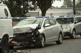 Pria Sadis, Tabrak Mantan Istrinya Dua Kali Lalu Tebaskan Parang di Depan Cucu