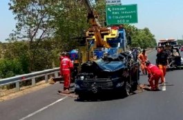 Kronologi Kecelakaan dan Identitas Tiga WNA yang Tewas di Tol Cikampek